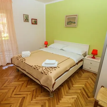 Double Tomica 2 With Balcony Apartament